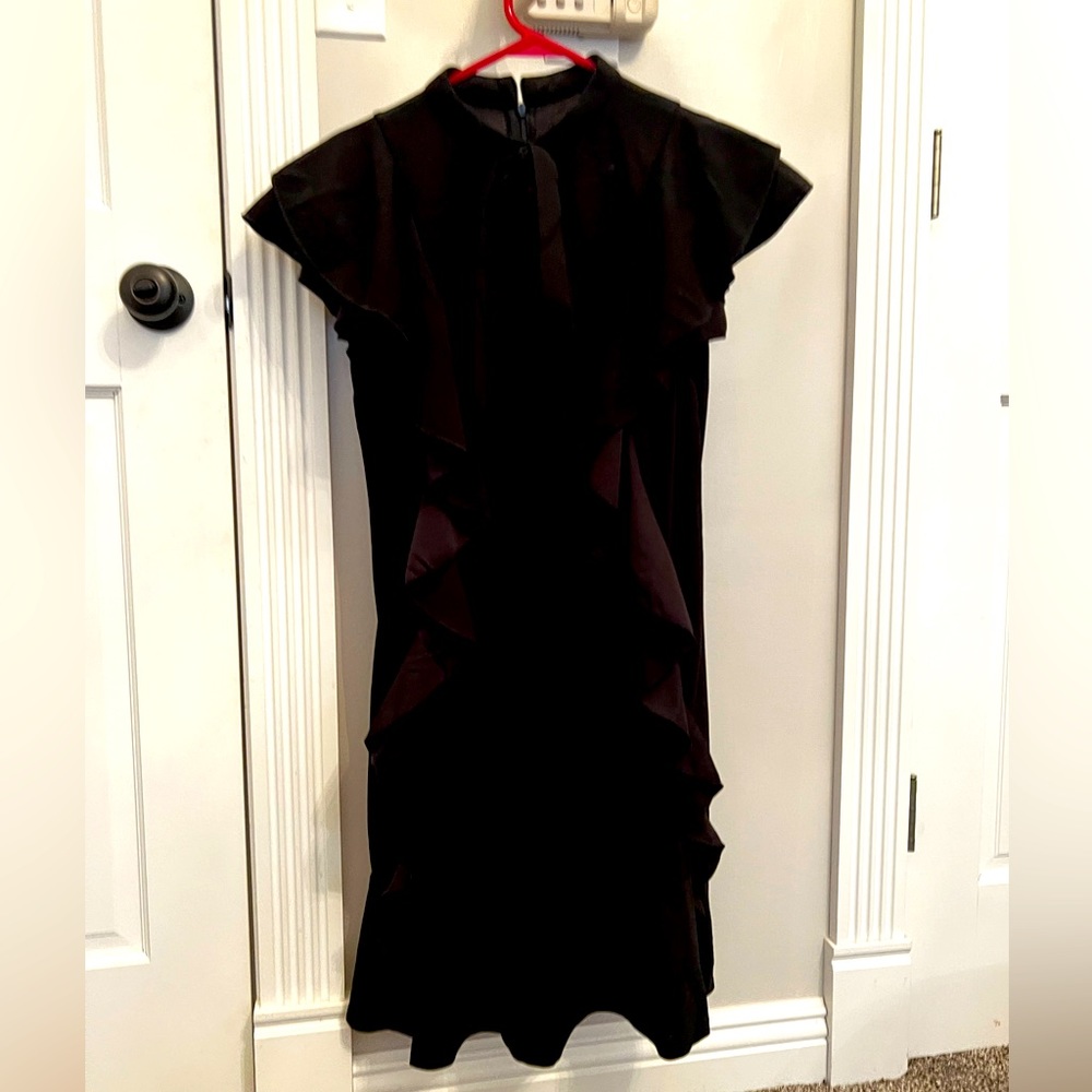 Super cute, Black Ruffle Dress
